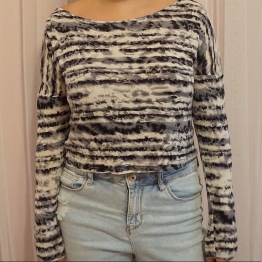 Women’s Long Sleeve Top